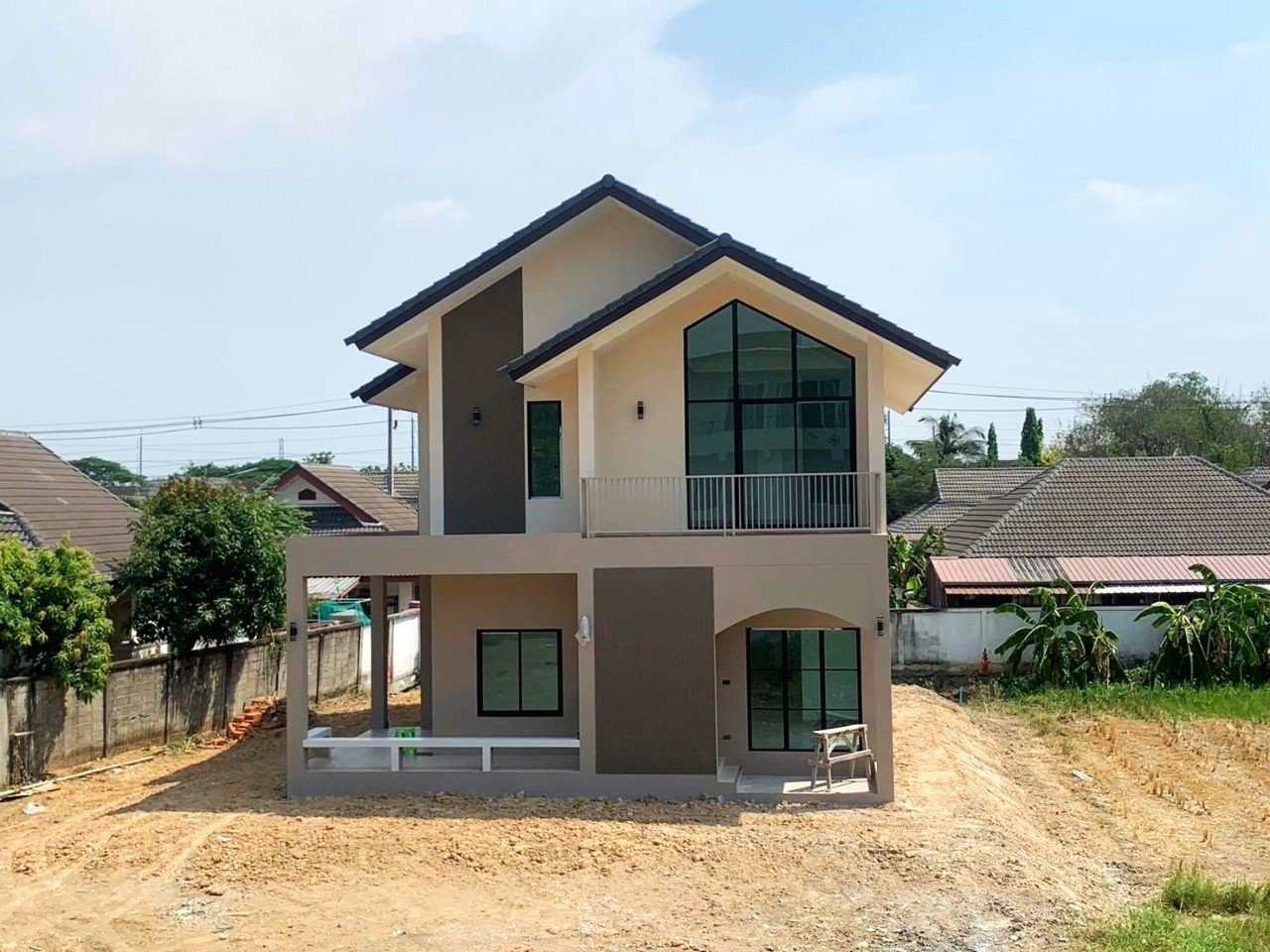 3 Bedroom House For Sale in San Phak Wan, Hang Dong, Chiang Mai - Image 1