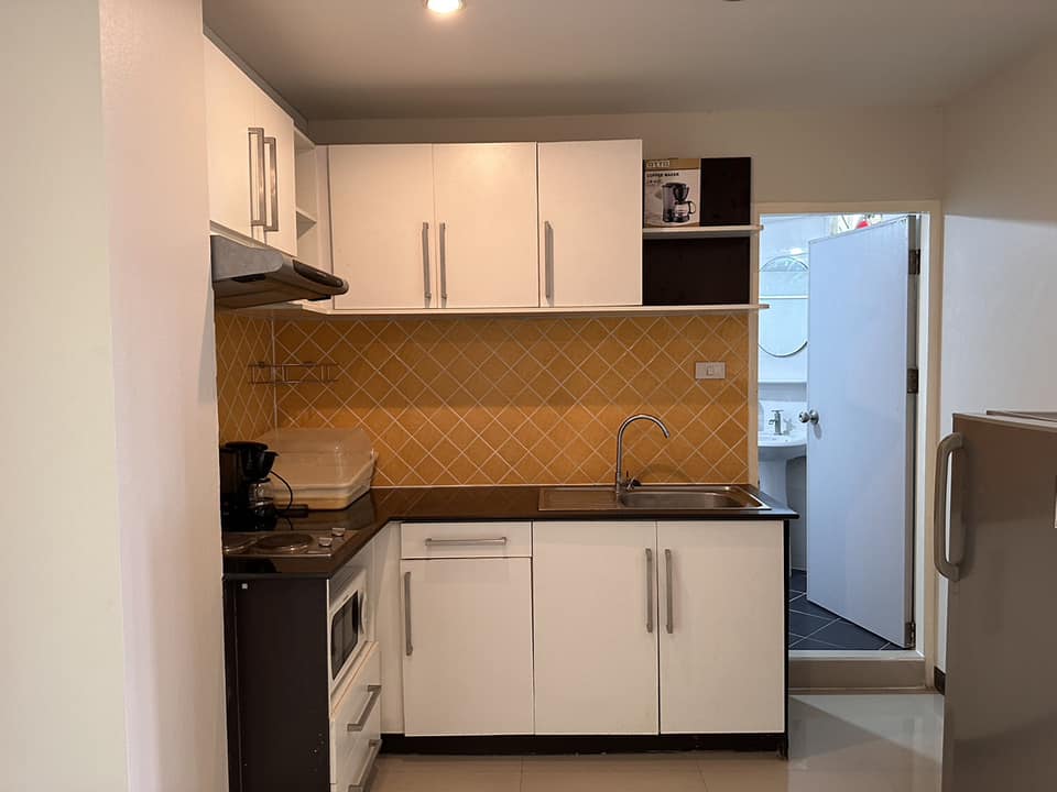 Hillside 2 Condo - Image 3