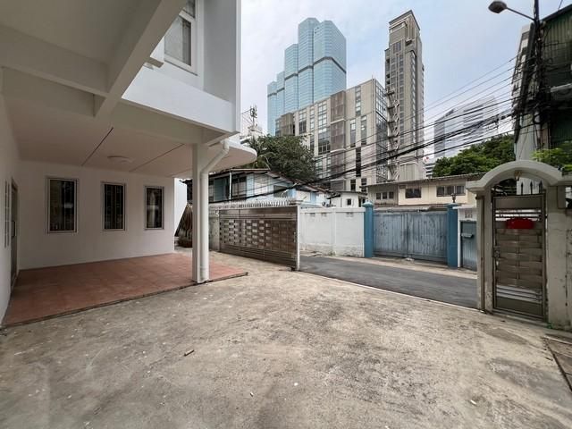 4 ห้องนอน บ้านเดี่ยว สำหรับเช่า ใน ทุ่งมหาเมฆ, สาทร, กรุงเทพมหานคร - Image 5