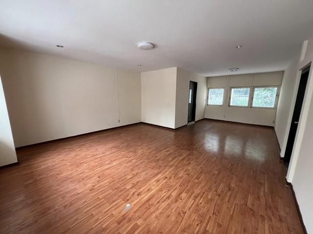 4 ห้องนอน บ้านเดี่ยว สำหรับเช่า ใน ทุ่งมหาเมฆ, สาทร, กรุงเทพมหานคร - Image 7