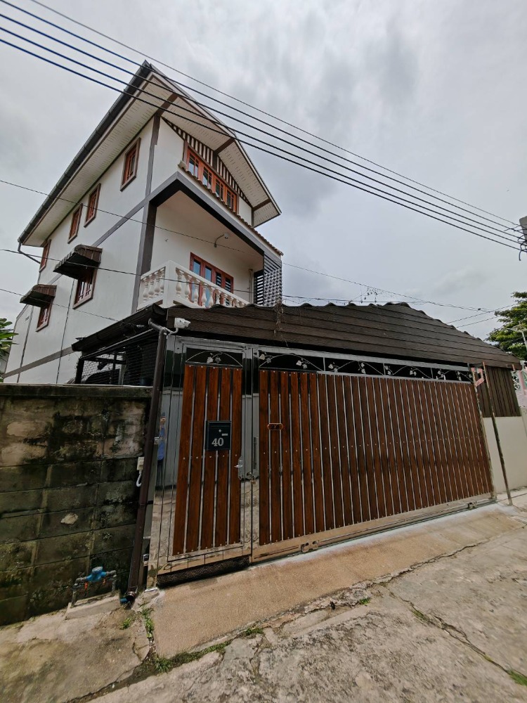 3 ห้องนอน บ้านเดี่ยว สำหรับเช่า ใน สำเหร่, ธนบุรี, กรุงเทพมหานคร - Image 1