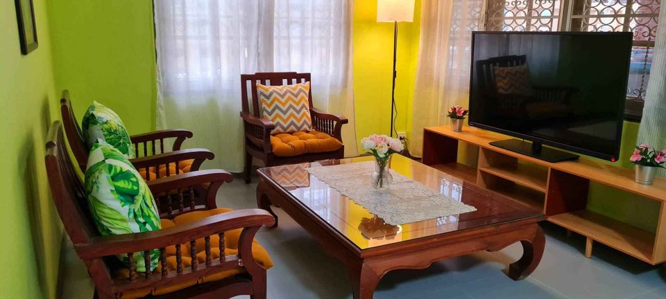 3 卧室 独立房屋  在  - Image 2