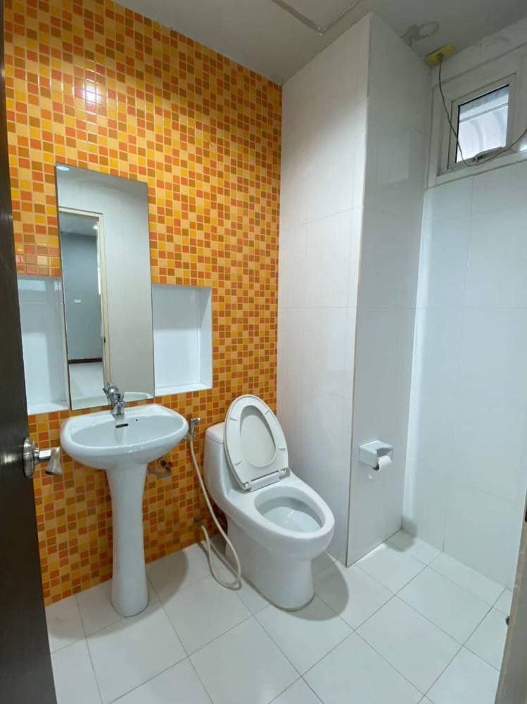 3 Bedroom House For Sale in Khlong Tan Nuea, Vadhana, Bangkok - Image 5