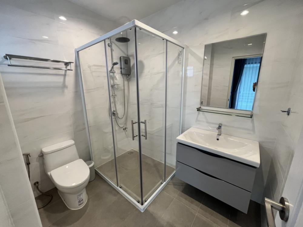 4 Bedroom House  in Sam Sen Nai, Phaya Thai, Bangkok - Image 9