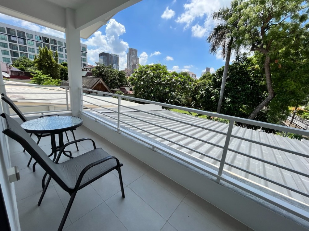 4 Bedroom House  in Sam Sen Nai, Phaya Thai, Bangkok - Image 6