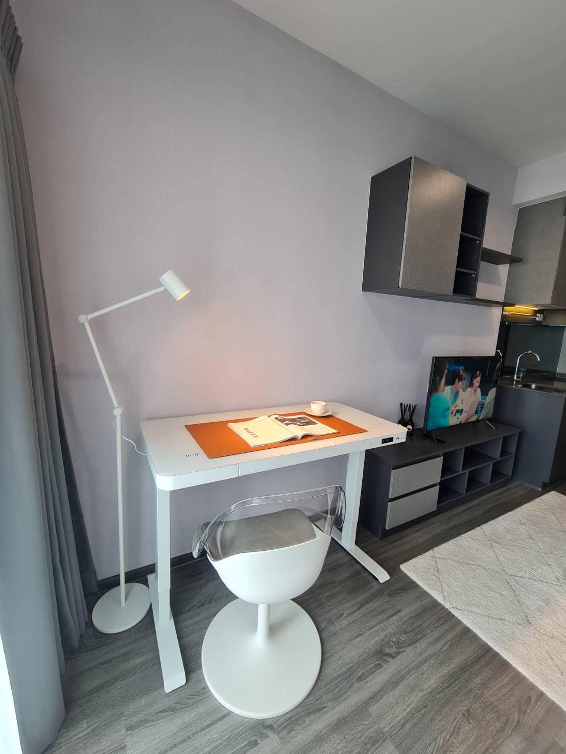 1 Bedroom Condo For Rent in Si Phraya, Bang Rak, Bangkok - Image 6
