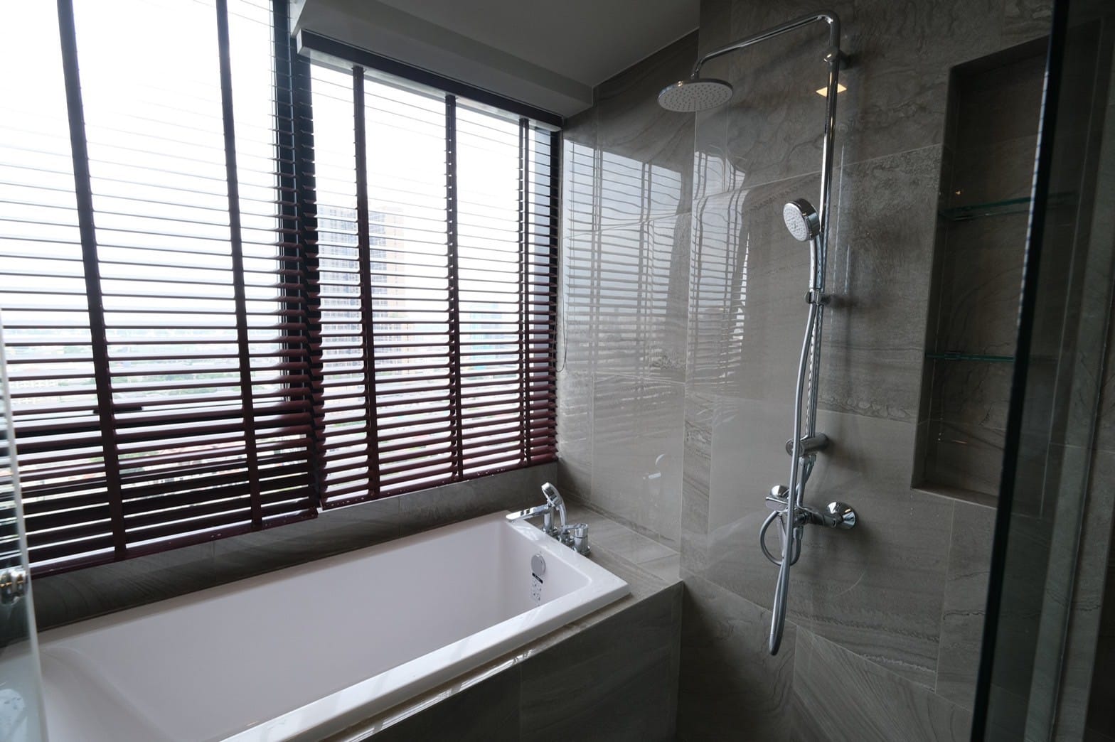 Ideo Q Sukhumvit 36 - Image 18