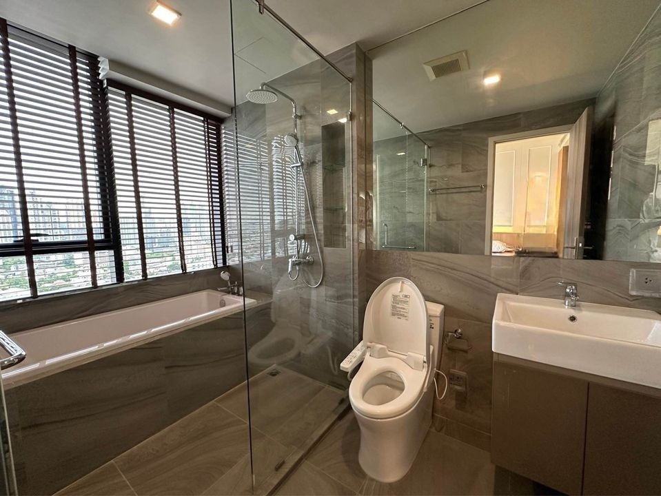 Ideo Q Sukhumvit 36 - Image 9