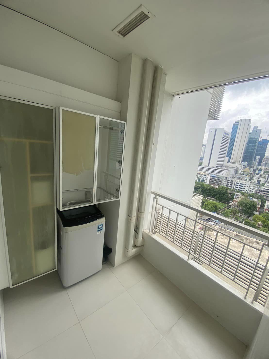 Ivy Sathorn 10 - Image 4