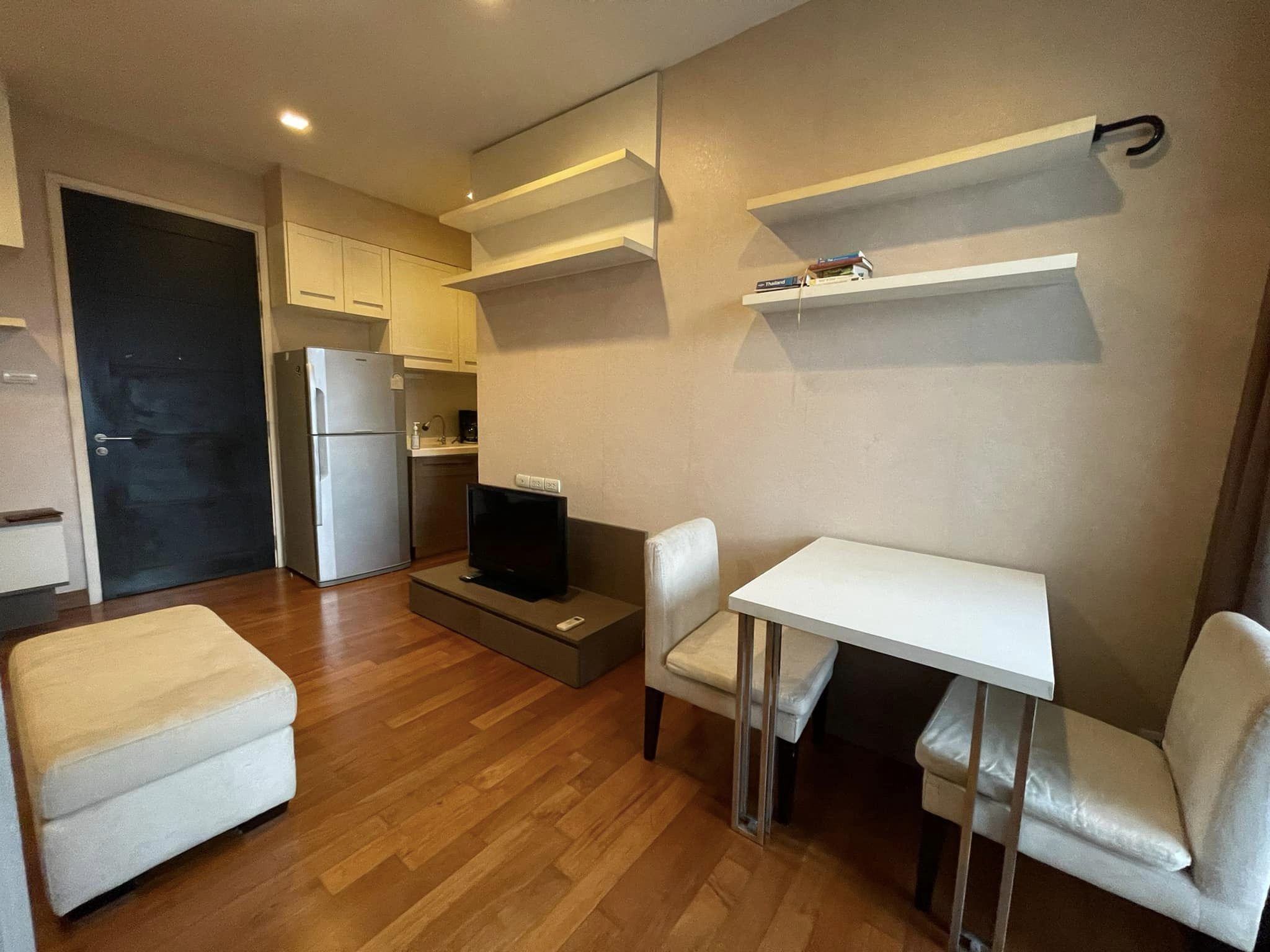 Ivy Sathorn 10 - Image 2