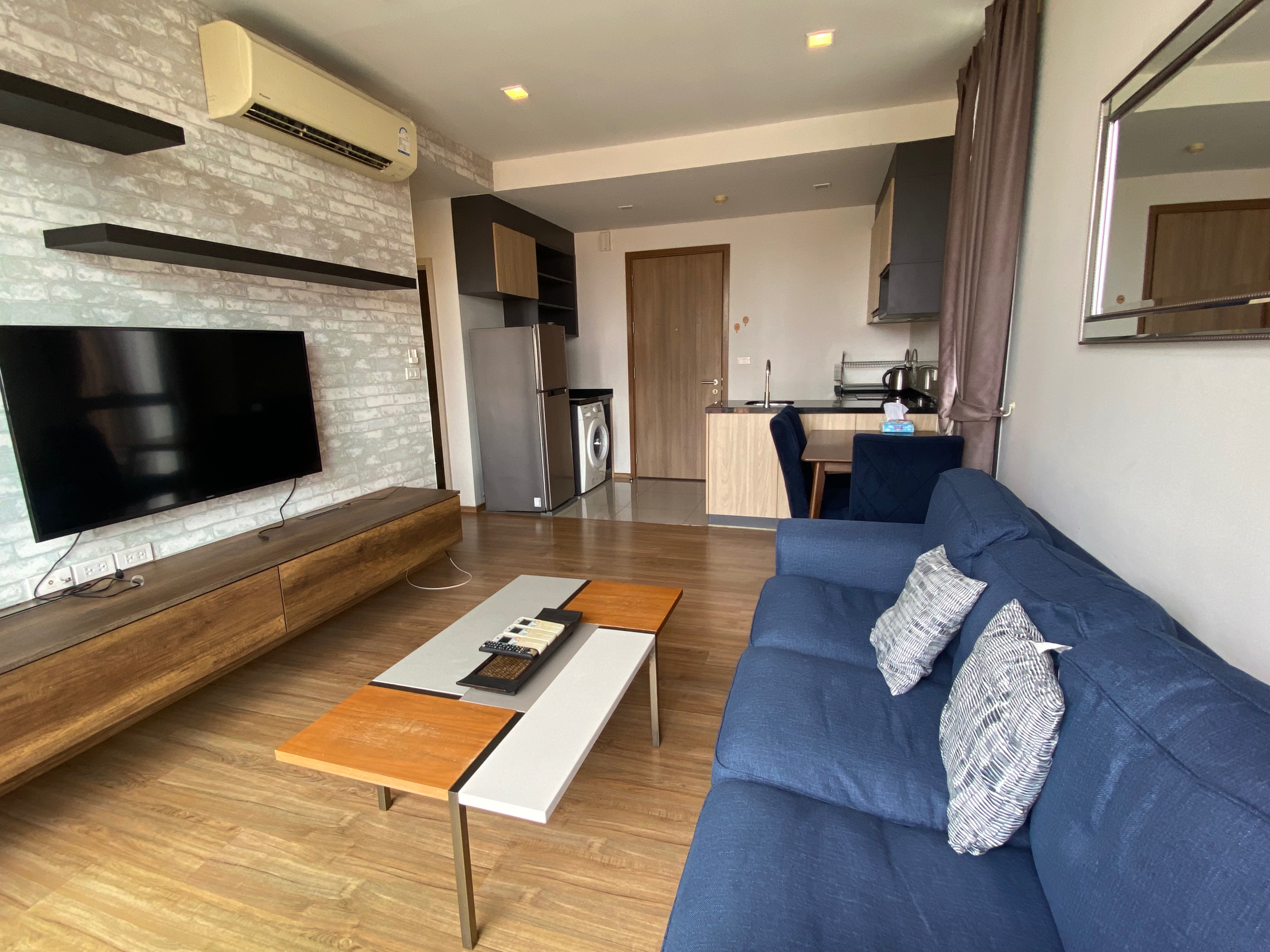 Hasu Haus - Image 3