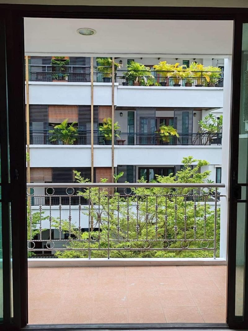 Pearl Residences Sukhumvit 24 - Image 11
