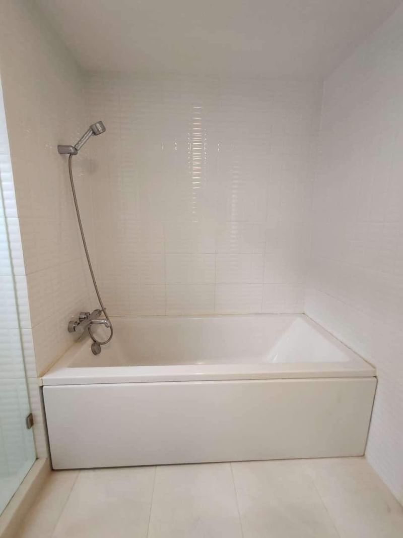 Pearl Residences Sukhumvit 24 - Image 10