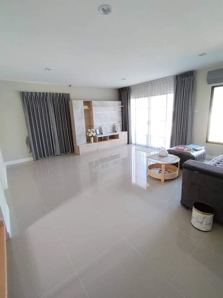 4 Bedroom House For Sale in San Kamphaeng, San Kamphaeng, Chiang Mai - Image 3