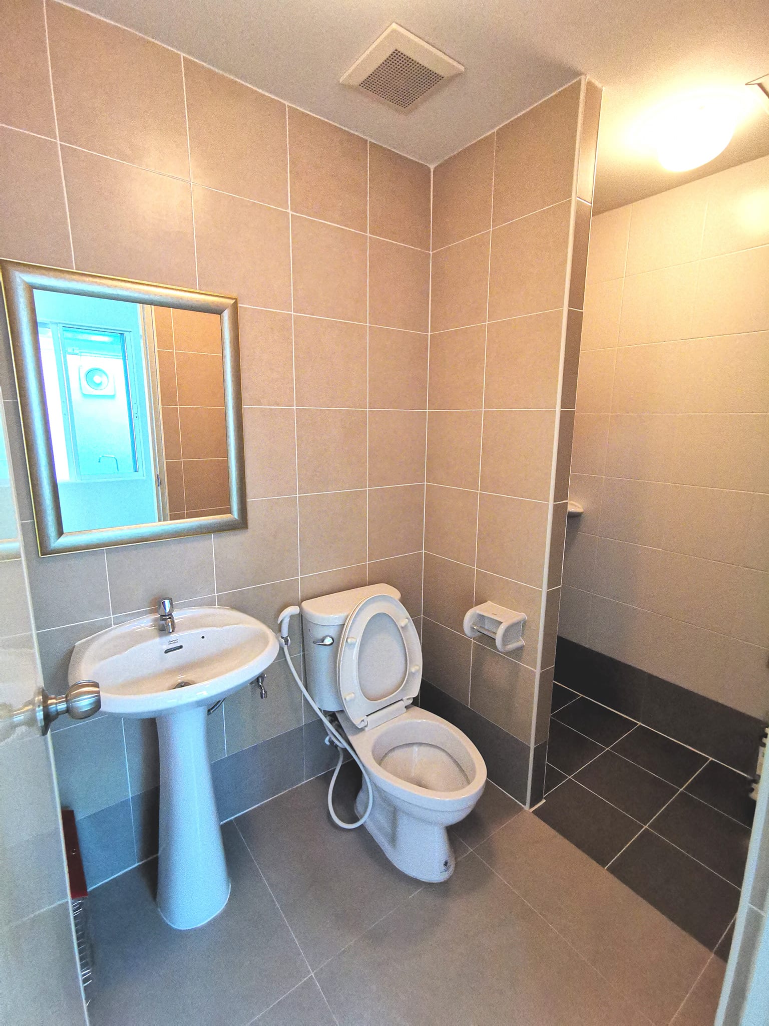 3 Bedroom Townhouse For Rent in Nong Phueng, Saraphi, Chiang Mai - Image 7
