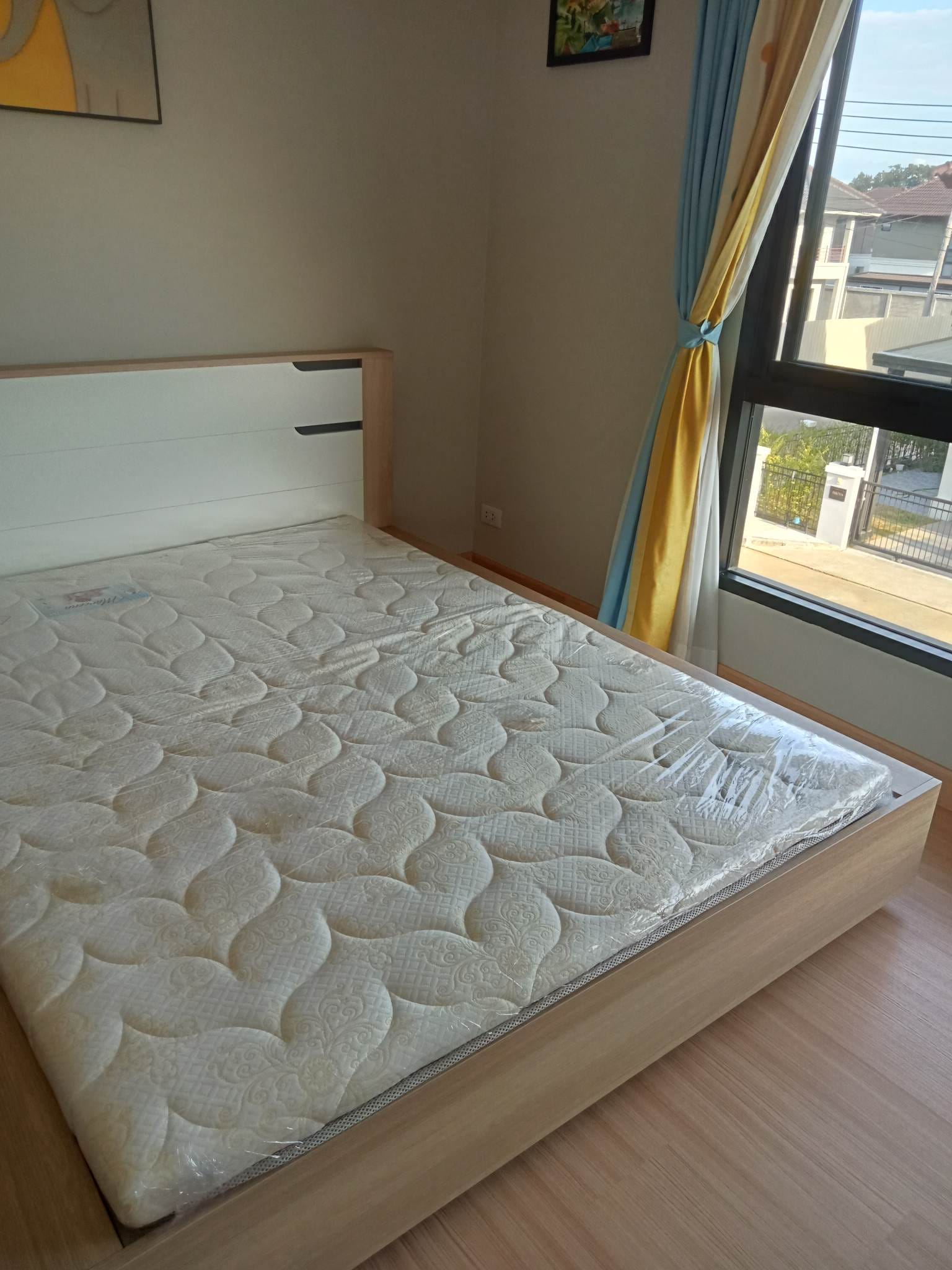 4 卧室 独立房屋 出租 在  - Image 11