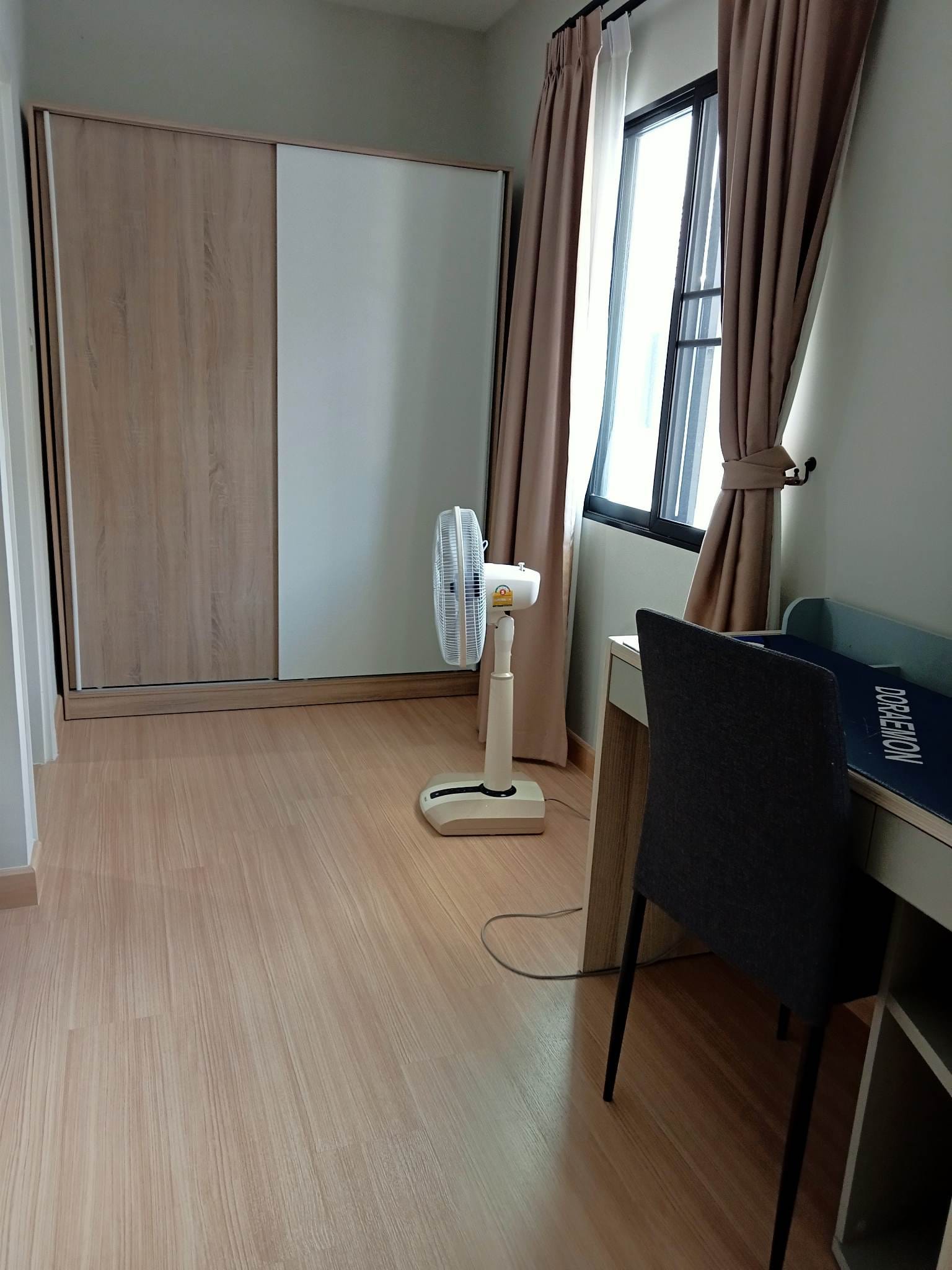 4 卧室 独立房屋 出租 在  - Image 6