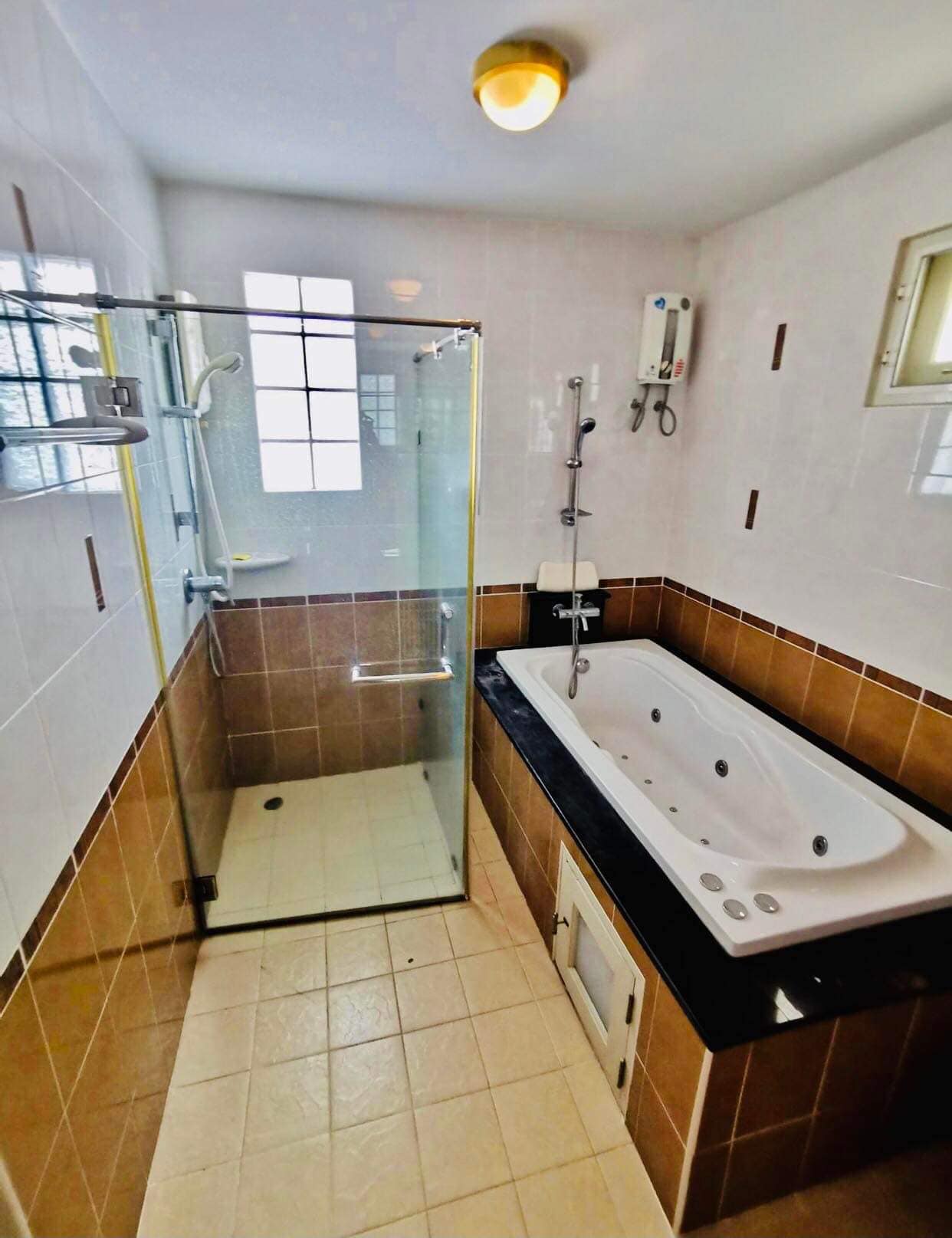 4 Bedroom House For Sale in San Pu Loei, Doi Saket, Chiang Mai - Image 7