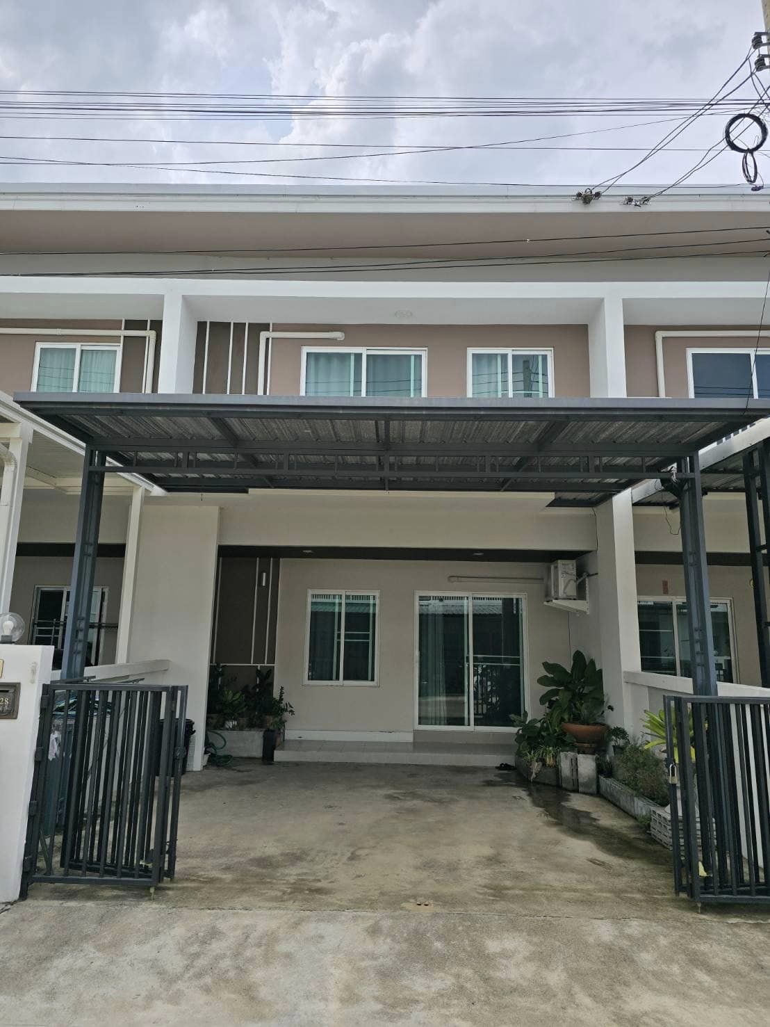 3 Bedroom Townhouse For Sale in Nong Han, San Sai, Chiang Mai - Image 1