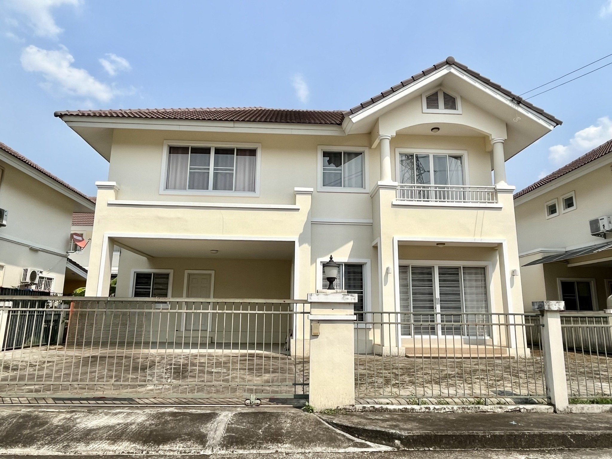 4 Bedroom House For Sale in San Kamphaeng, San Kamphaeng, Chiang Mai - Image 1