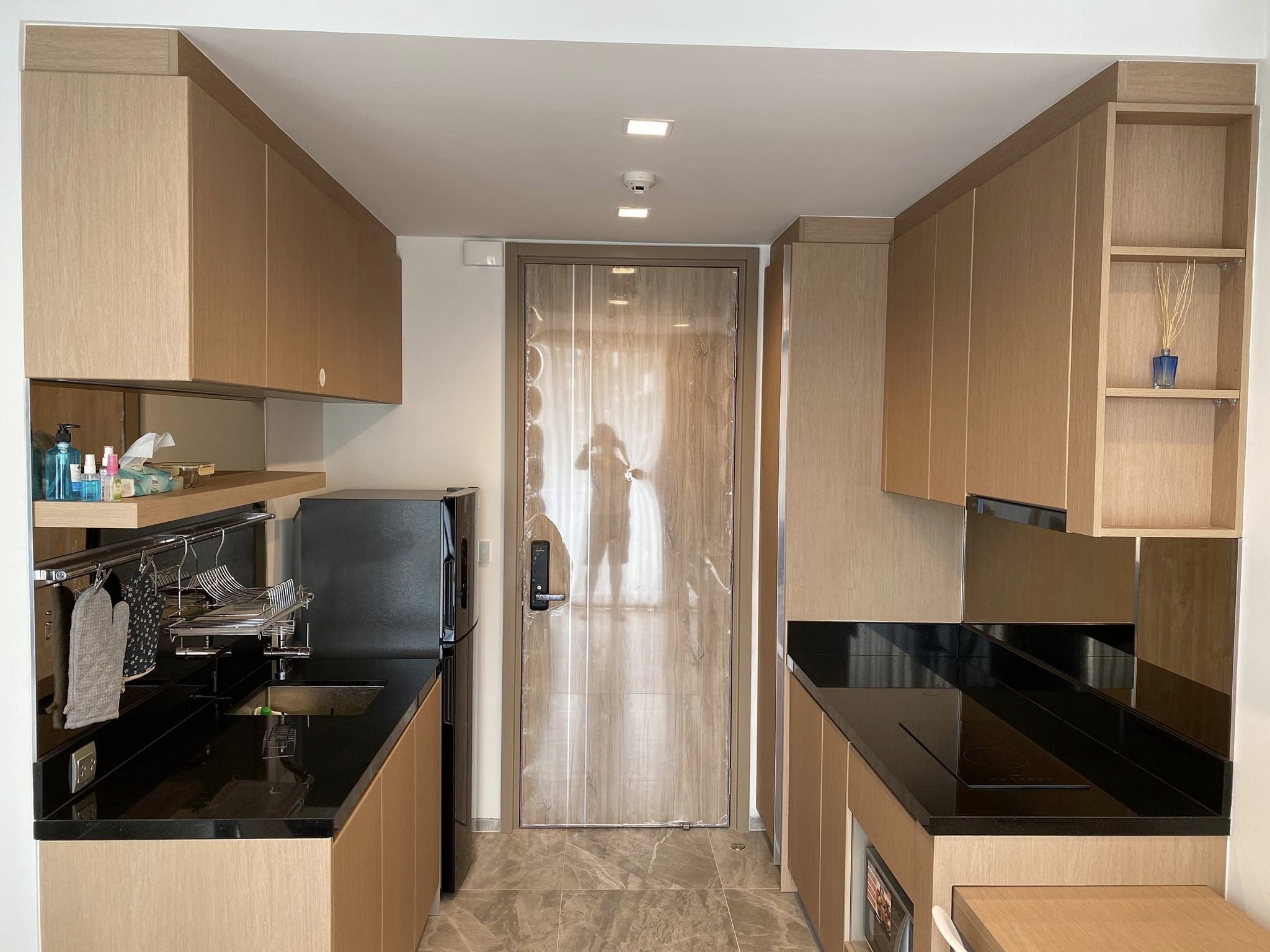 1 Bedroom Condo For Sale in Phra Khanong Nuea, Vadhana, Bangkok - Image 2