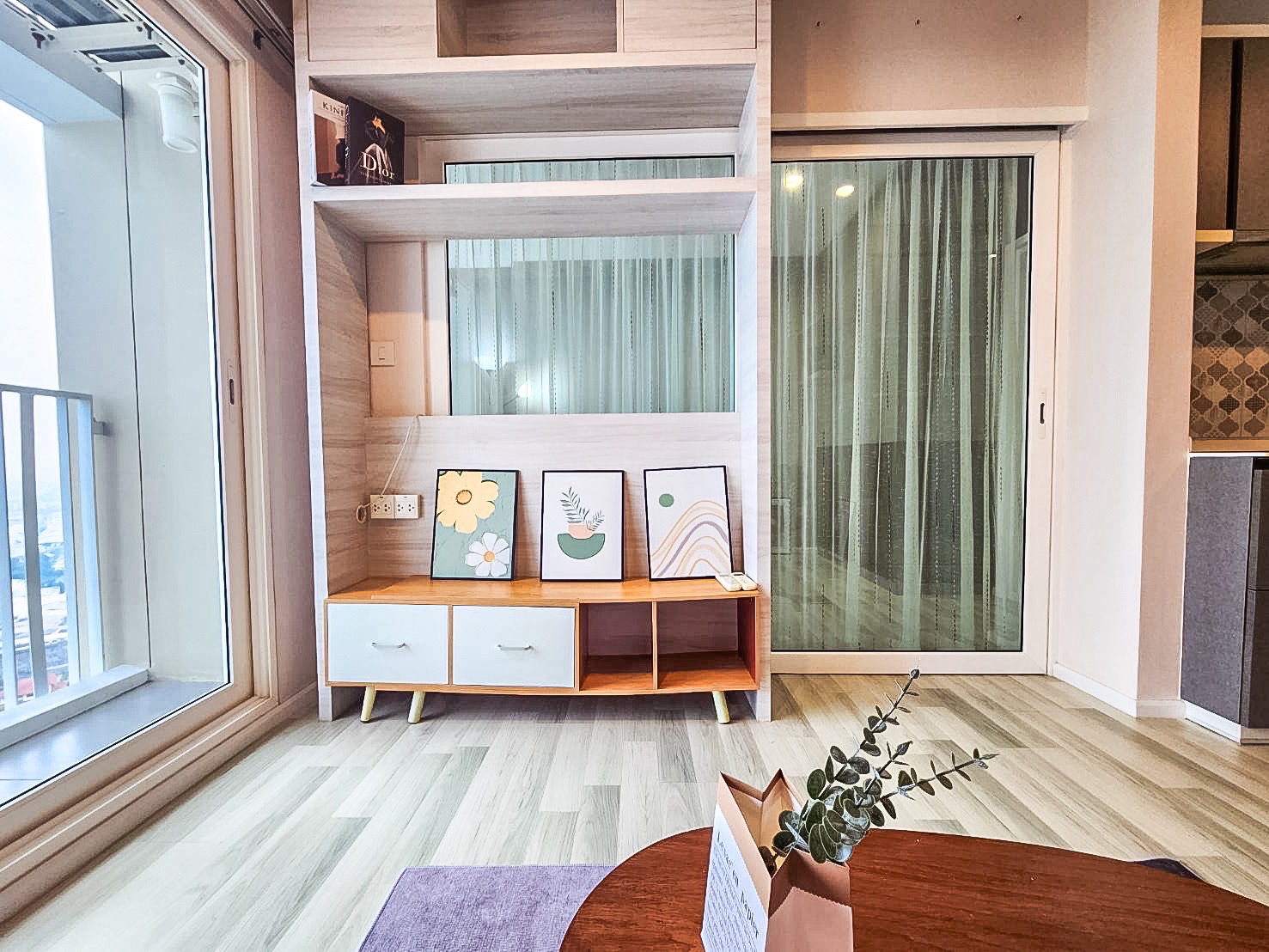 The Key Sathon-Charoen Rat - Image 3