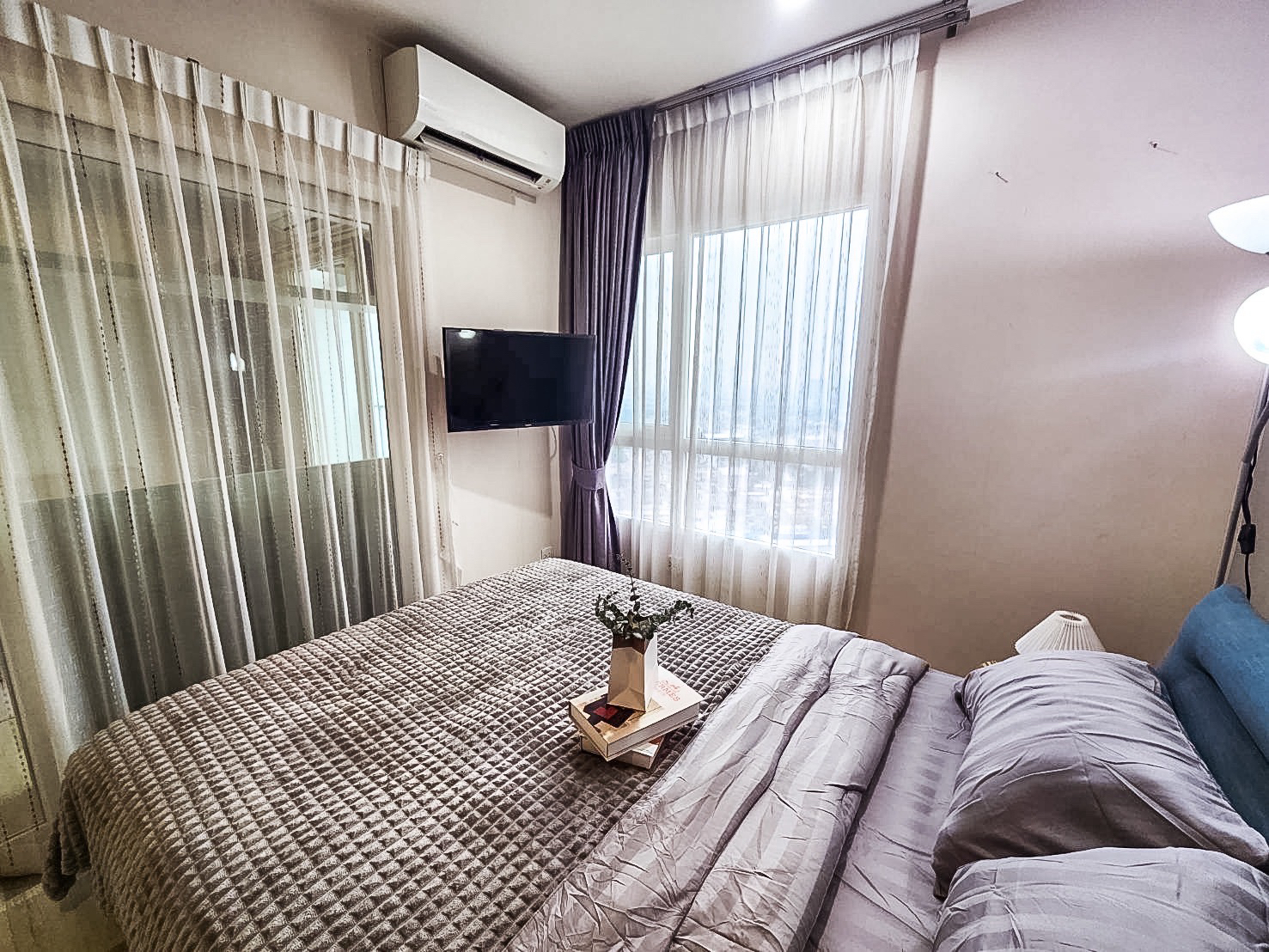 The Key Sathon-Charoen Rat - Image 9
