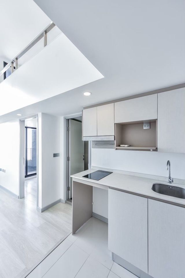 1 Bedroom Condo For Sale in Thung Mahamek, Sathon, Bangkok - Image 4