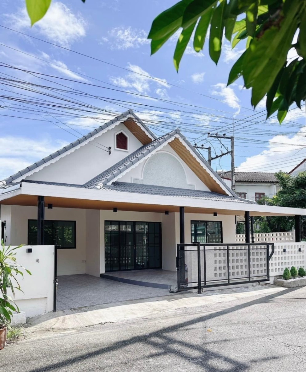 3 Bedroom House For Sale in Mae Hia, Mueang Chiang Mai, Chiang Mai - Image 1