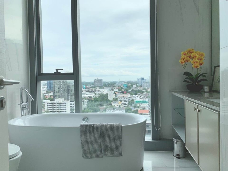 Kraam Sukhumvit 26 - Image 10
