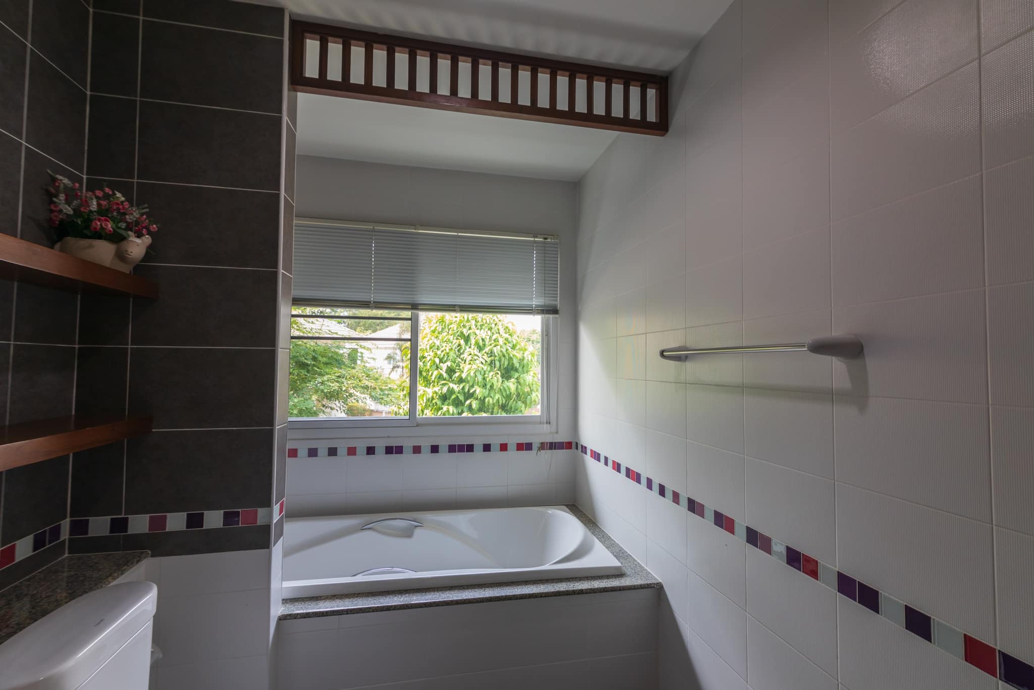 5 Bedroom House For Sale in San Sai Noi, San Sai, Chiang Mai - Image 6