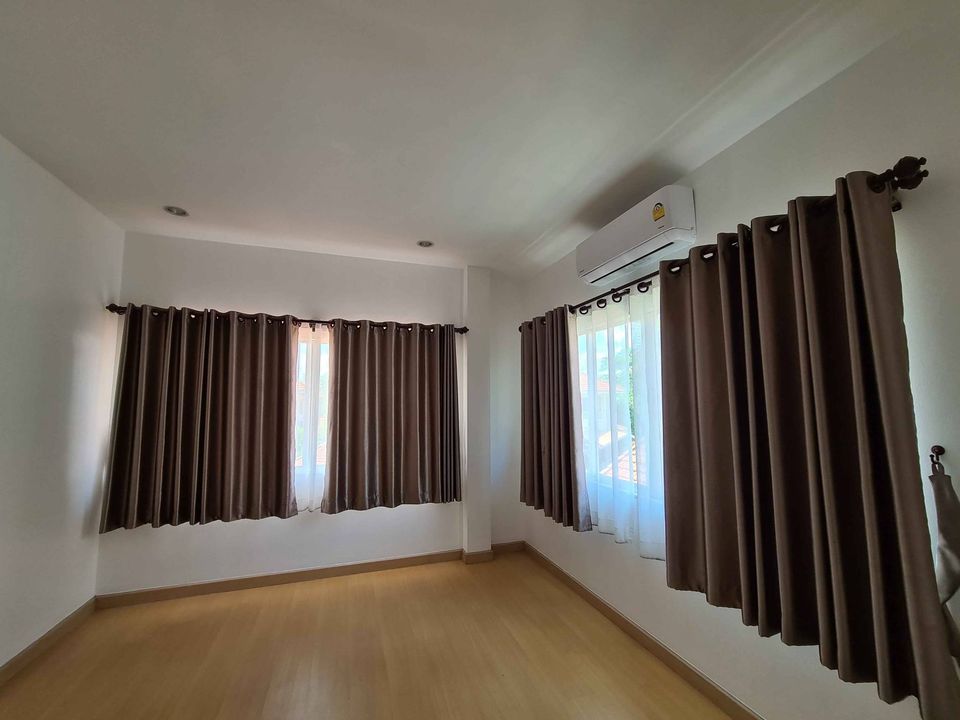 4 Bedroom House For Sale in Tha Wang Tan, Saraphi, Chiang Mai - Image 8