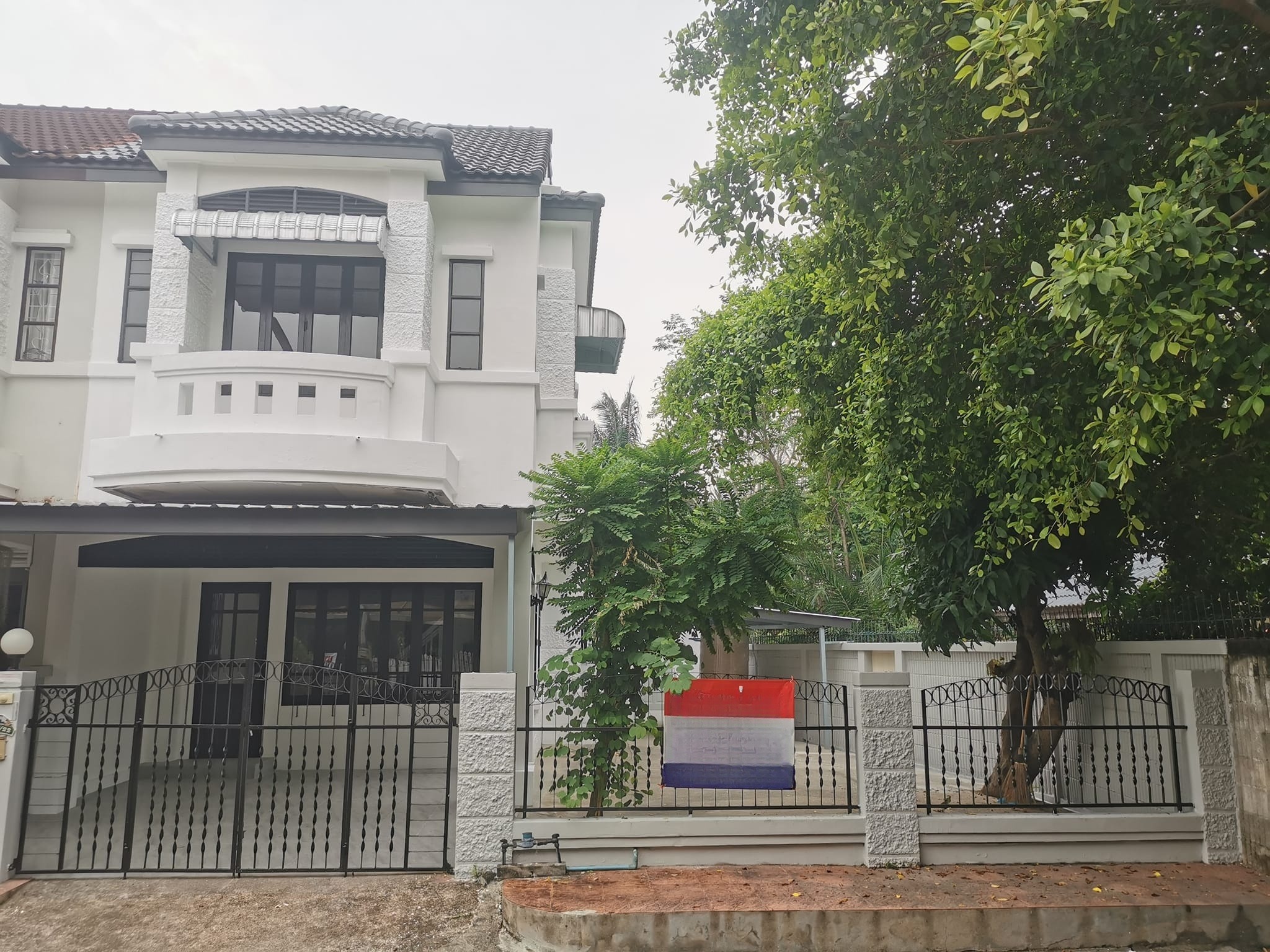 Land and Houses Park San Sai - Image 1