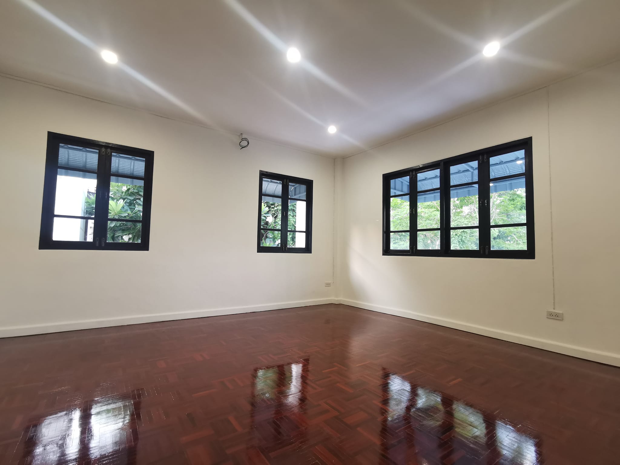 Land and Houses Park San Sai - Image 9