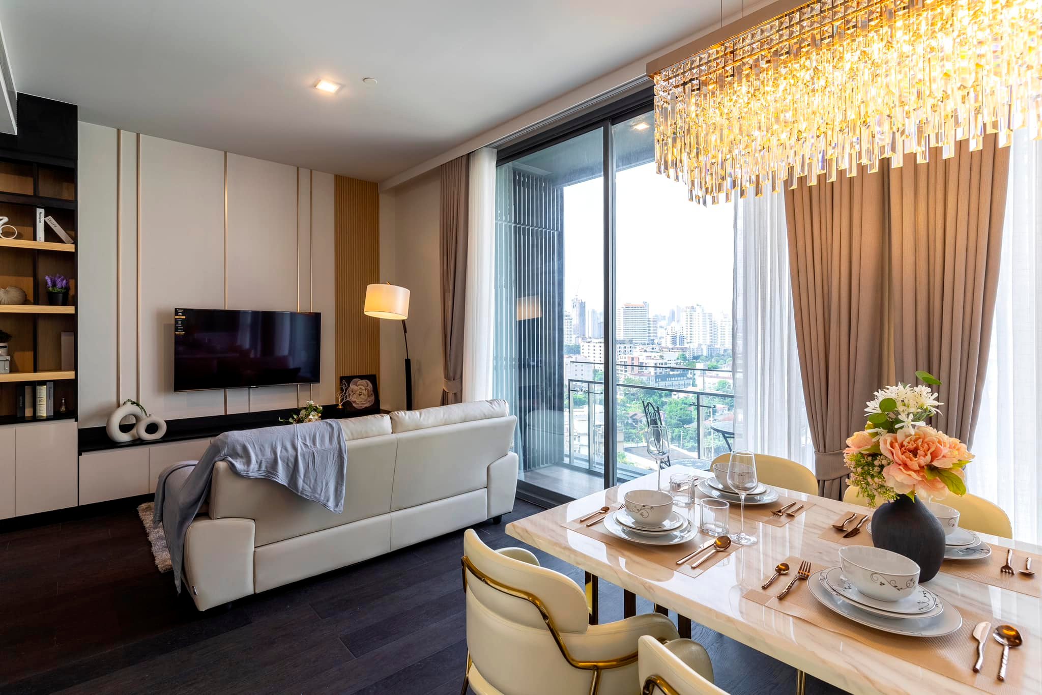 Laviq Sukhumvit 57 - Image 2