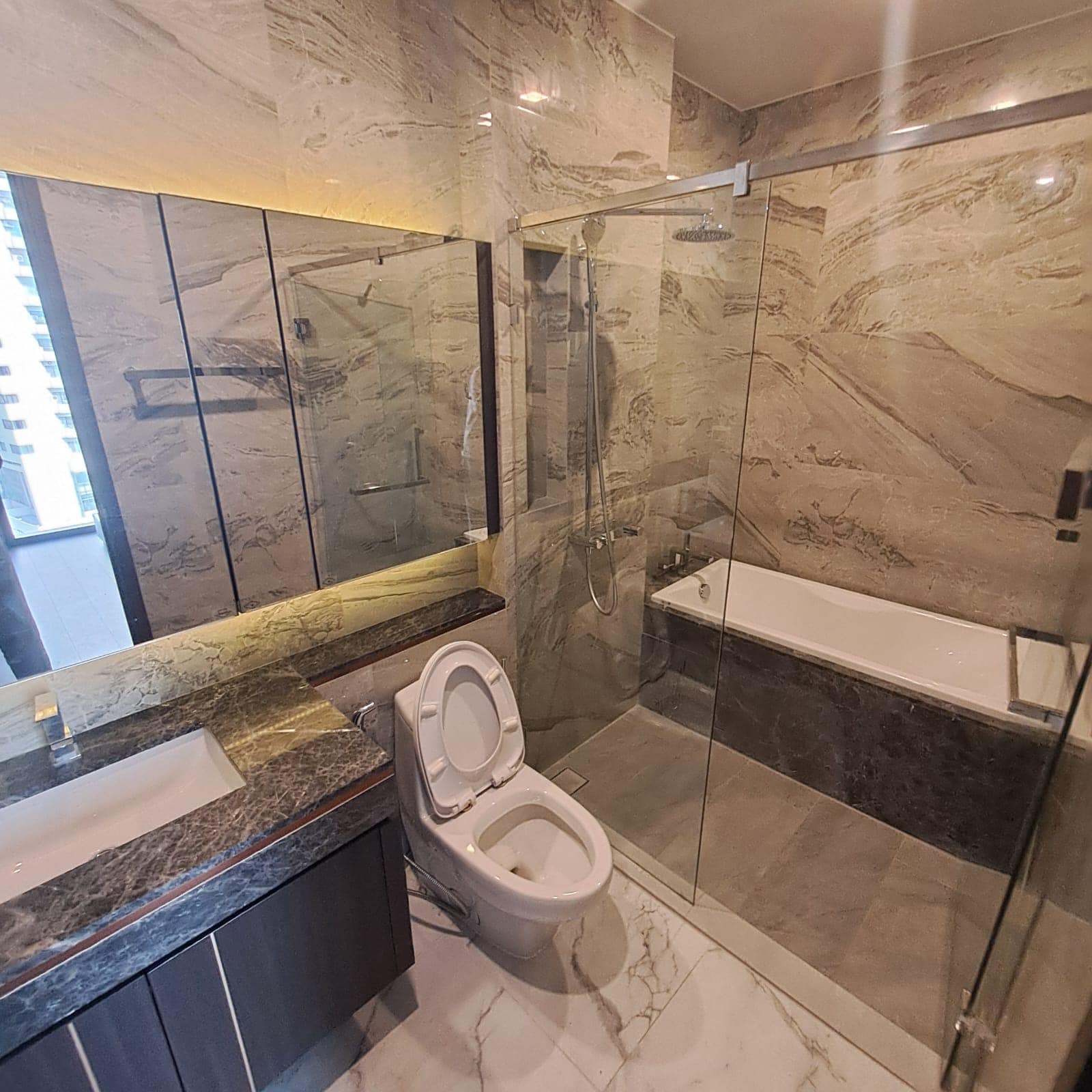 LAVIQ Sukhumvit 57 - Image 5