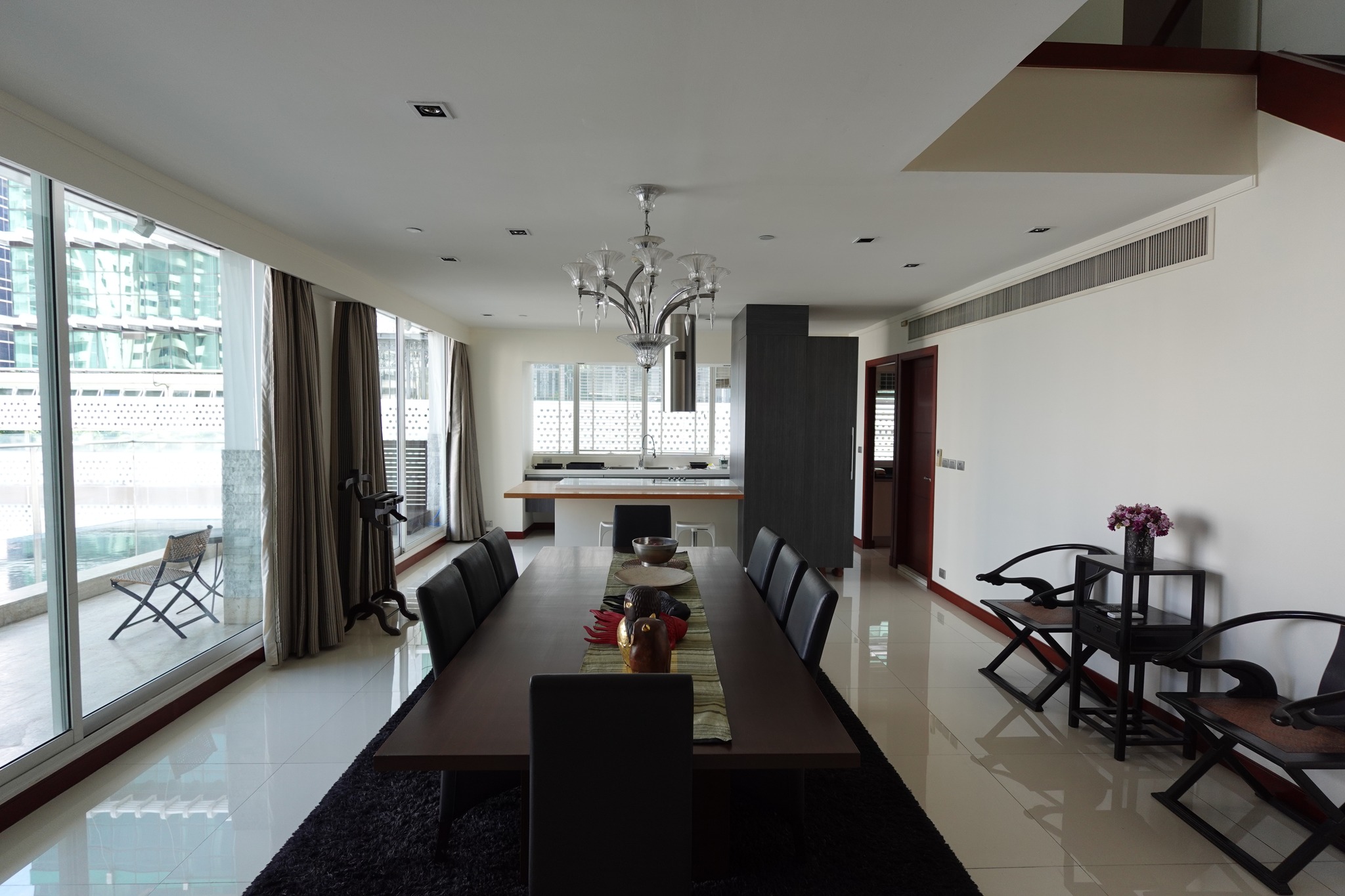 3 Bedroom Condo For Sale in Khlong Toei Nuea, Vadhana, Bangkok - Image 2