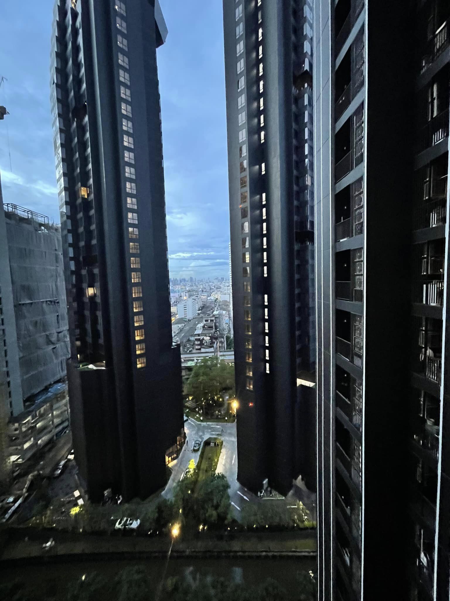 Life Asoke - Rama 9 - Image 10