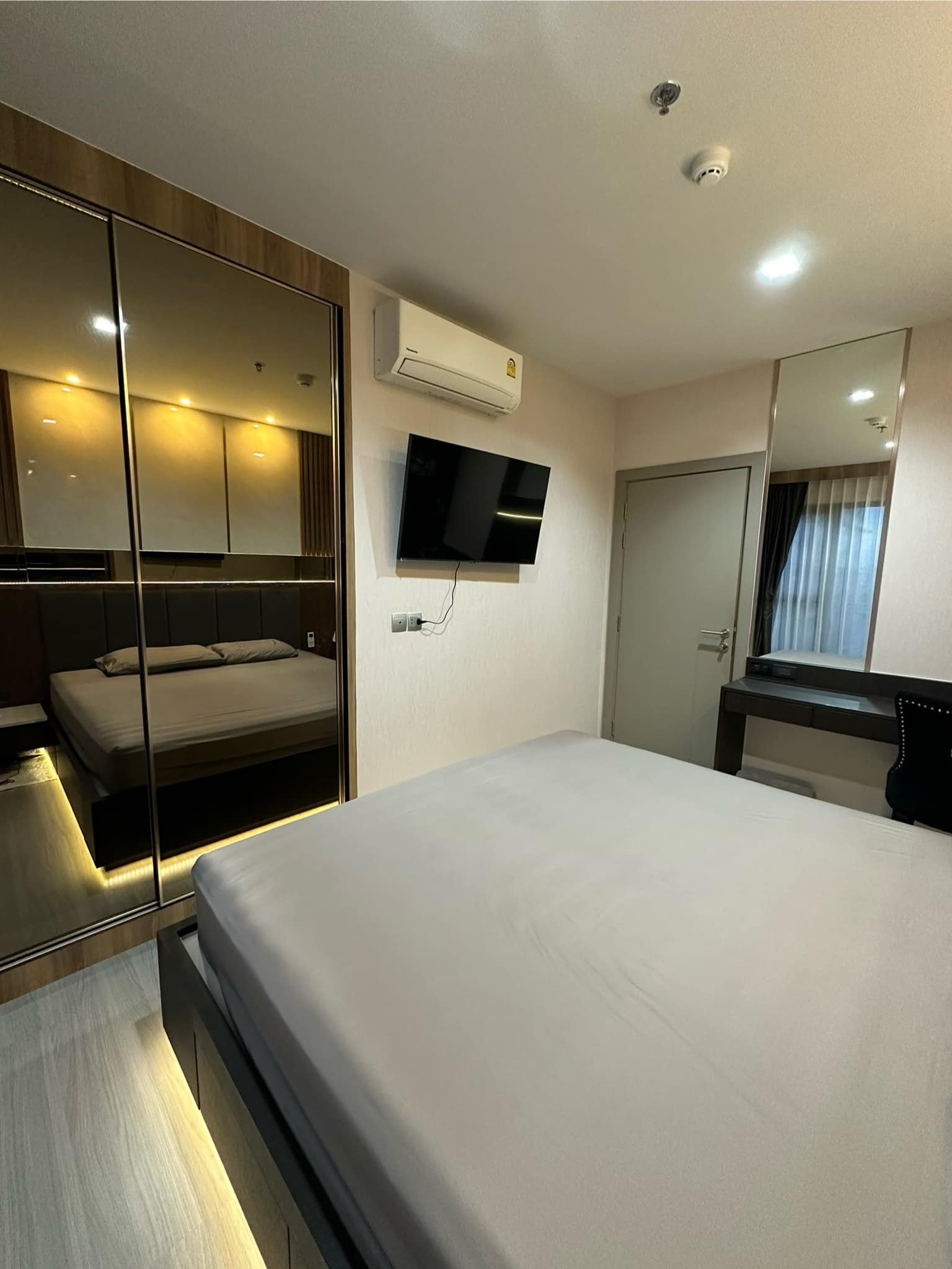 Life Asoke - Rama 9 - Image 6