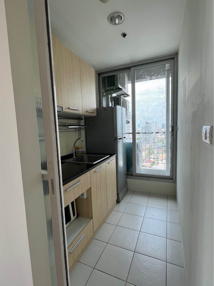 2 Bedroom Condo For Sale in Sam Sen Nok, Huai Khwang, Bangkok - Image 3