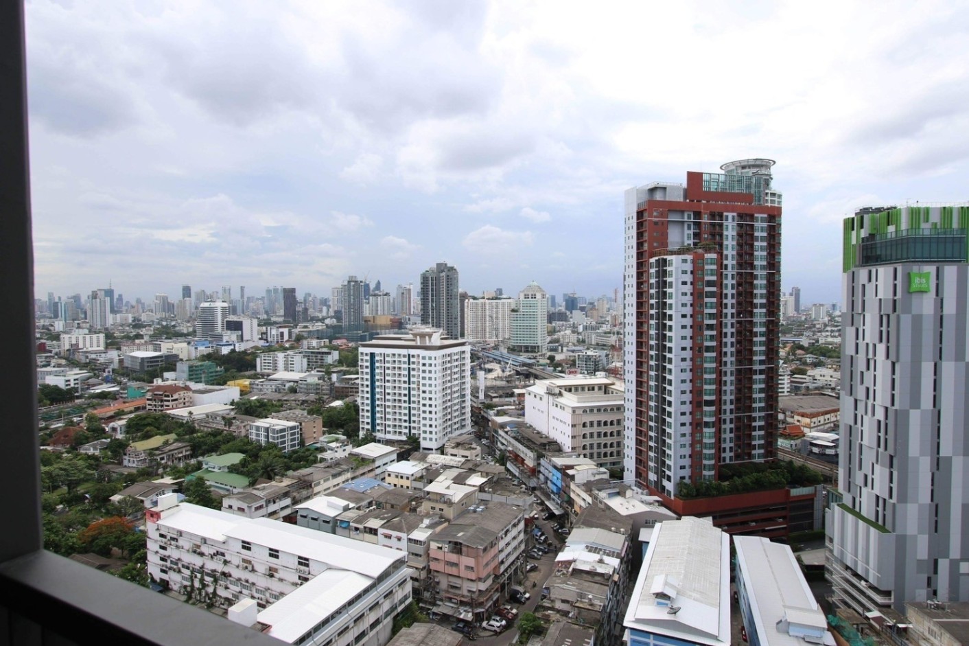 Life Sukhumvit 48 - Image 5
