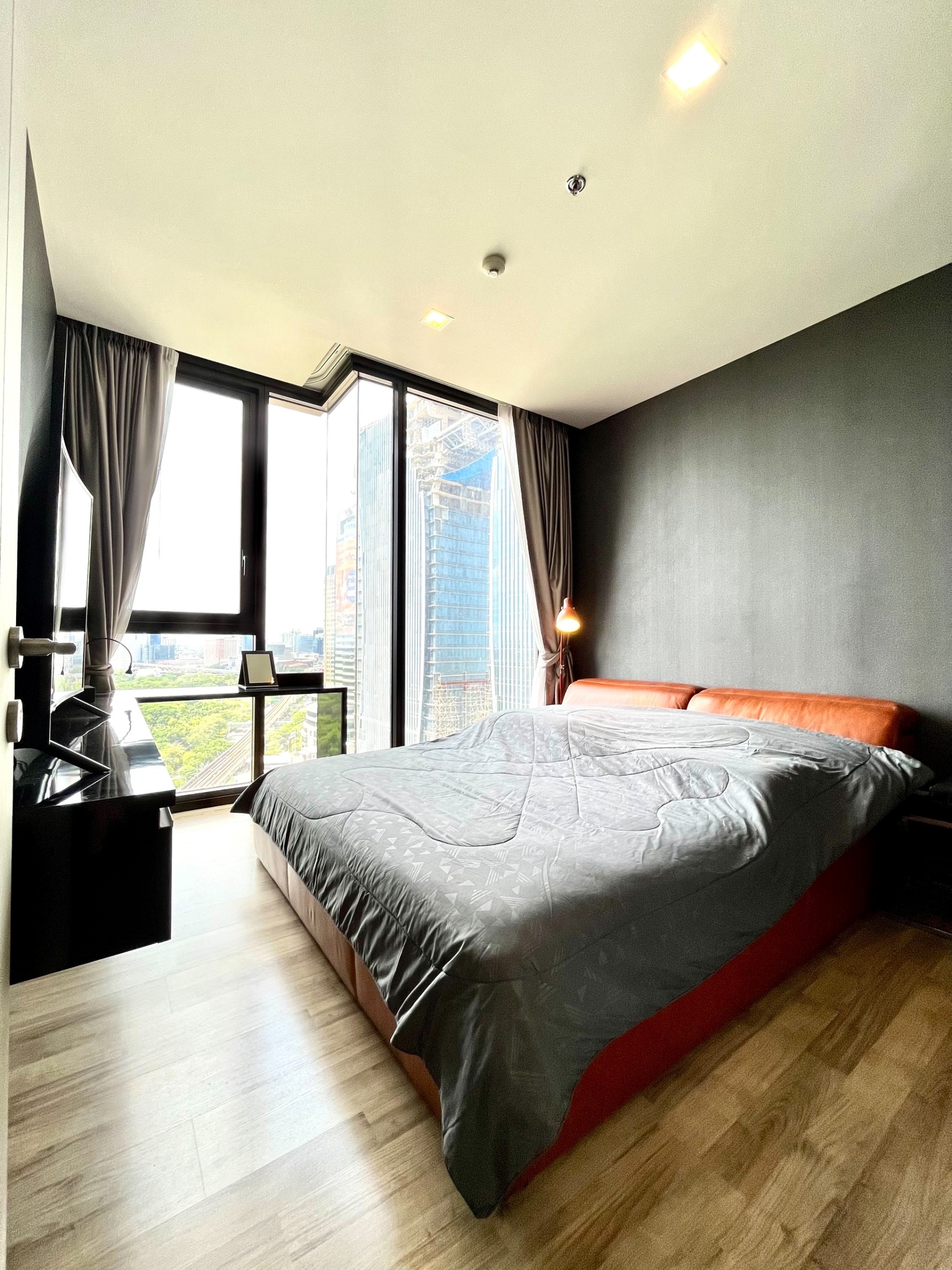 1 Bedroom Condo For Sale in Chomphon, Chatuchak, Bangkok - Image 5