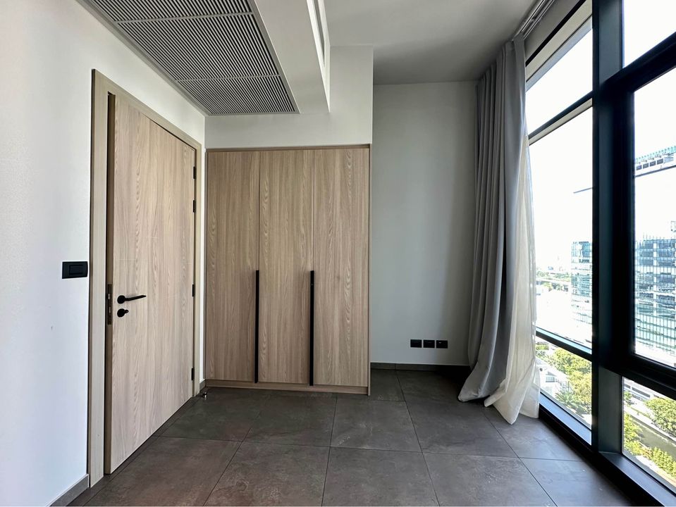 2 Bedroom Condo For Sale in Khlong Toei Nuea, Vadhana, Bangkok - Image 2