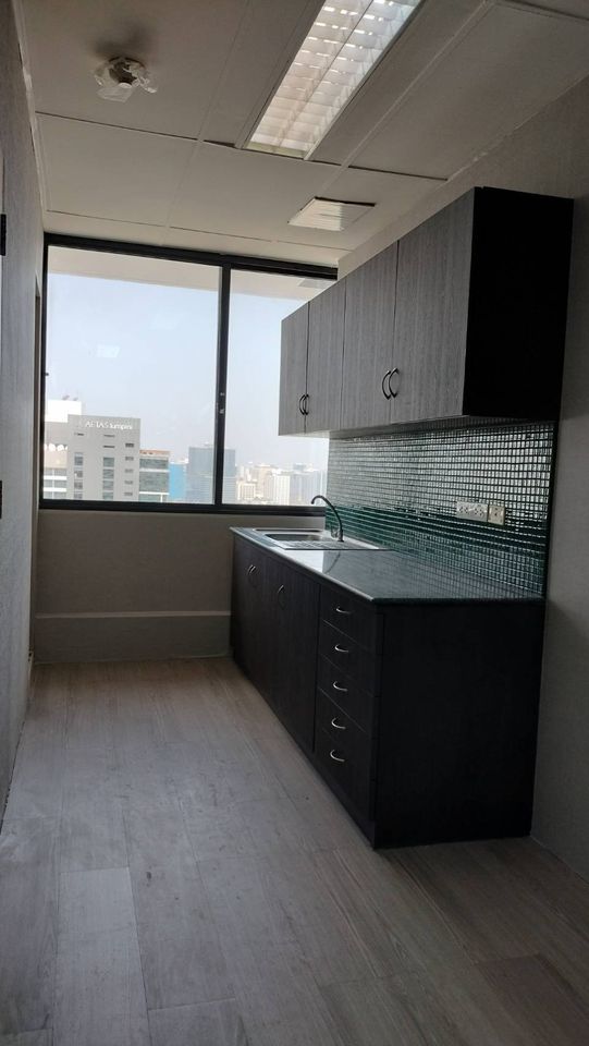  Retail Space For Sale in Thung Mahamek, Sathon, Bangkok - Image 14