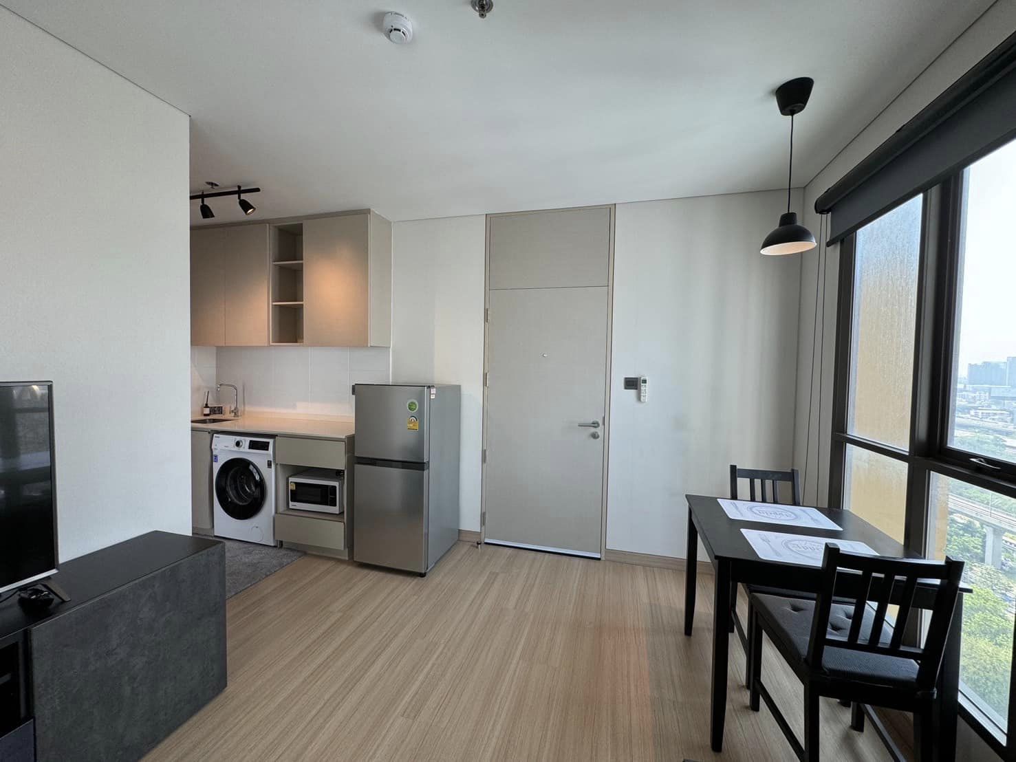 Lumpini Suite Phetchaburi-Makkasan - Image 2