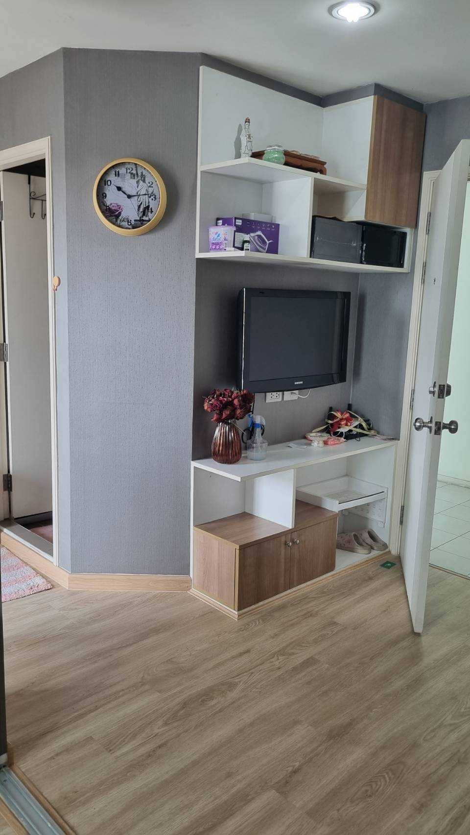 Studio Condo For Sale in Hua Mak, Bang Kapi, Bangkok - Image 2