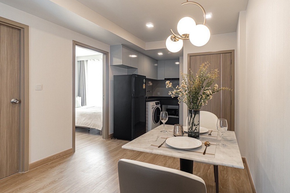 2 Bedroom Condo For Sale in Thanon Phaya Thai, Ratchathewi, Bangkok - Image 2