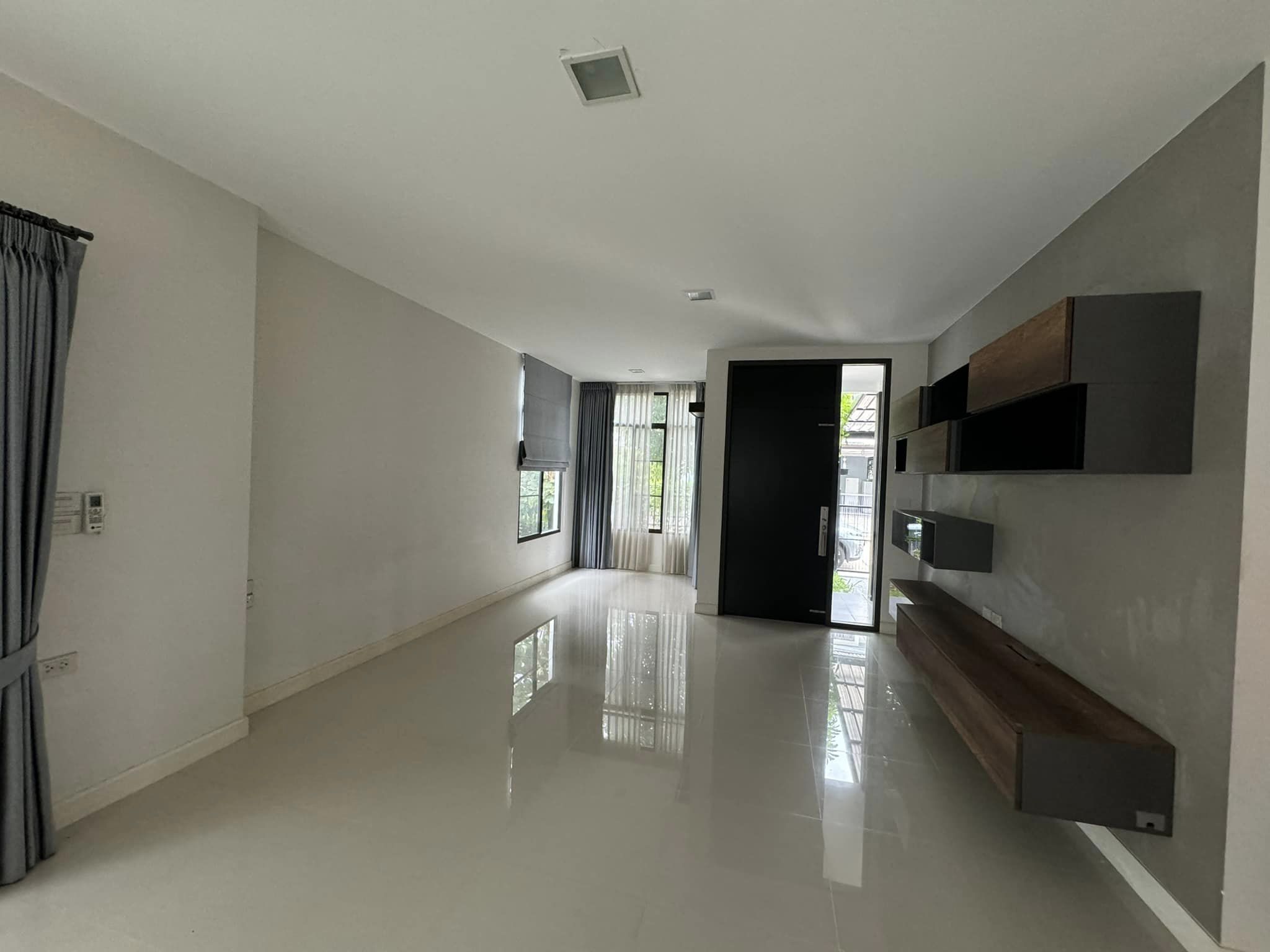 3 ห้องนอน บ้านเดี่ยว สำหรับเช่า ใน บางแก้ว, บางพลี, สมุทรปราการ - Image 3
