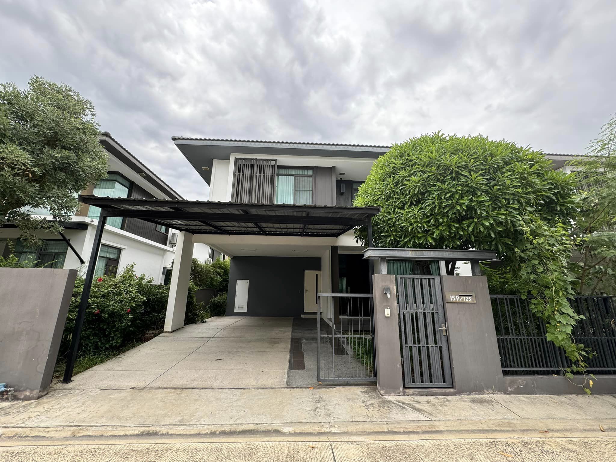 3 ห้องนอน บ้านเดี่ยว สำหรับเช่า ใน บางแก้ว, บางพลี, สมุทรปราการ - Image 1