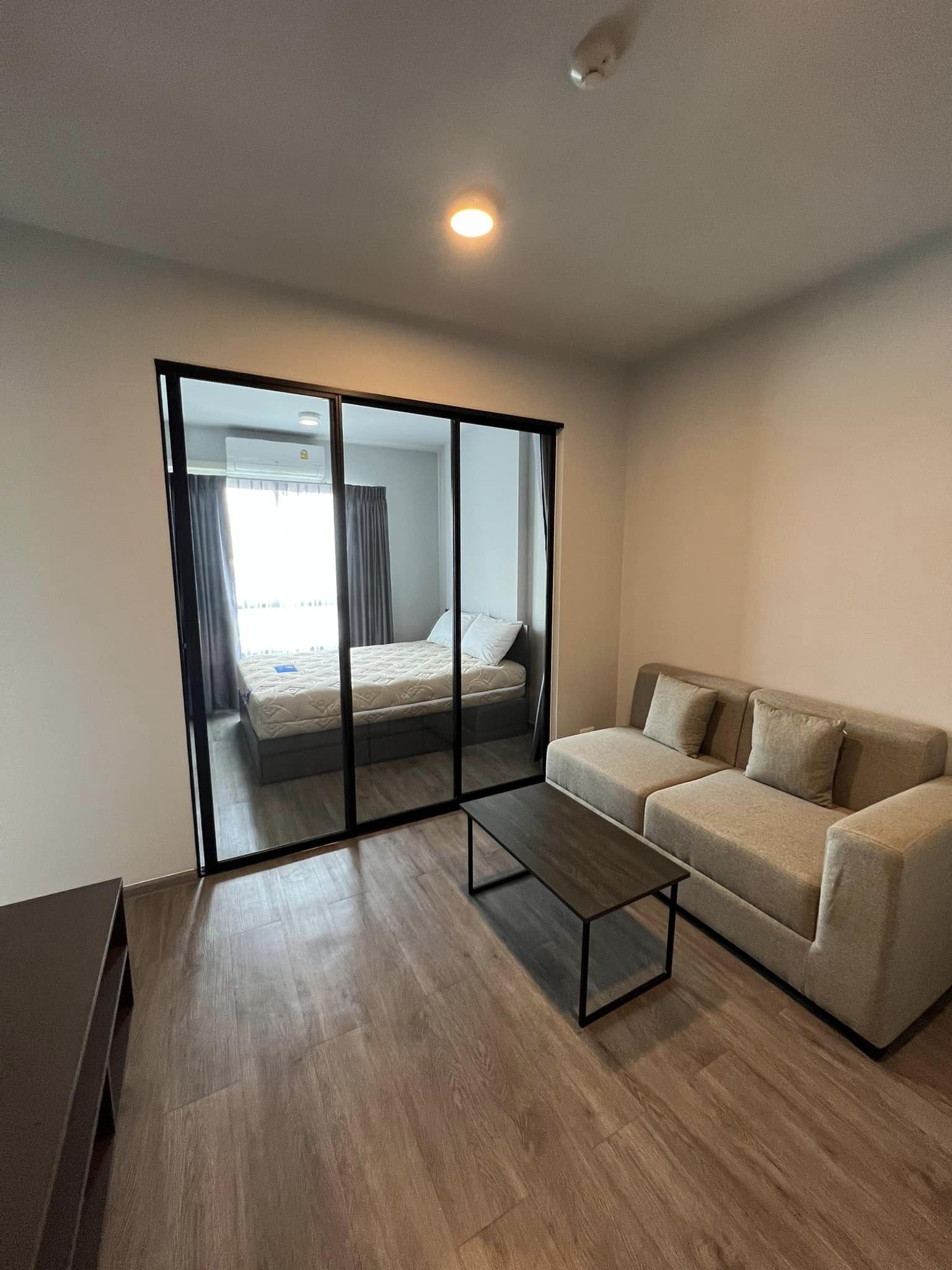 Monté Rama 9 - Image 1